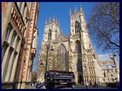 York Minster and Ghost bus tour